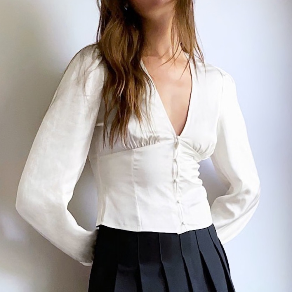 aritzia tatiana blouse NWT